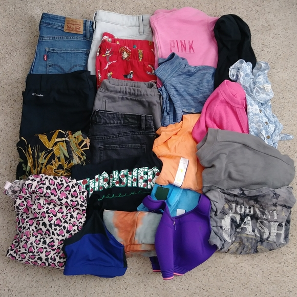 Urban Outfitters Pants - Clothes lot Size medium